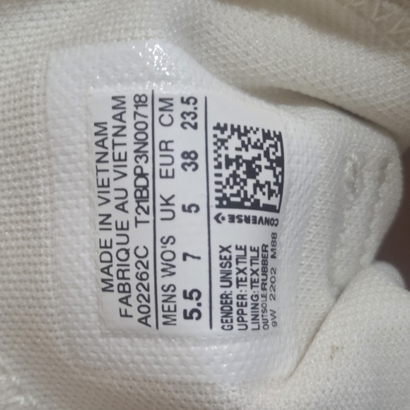 Colorful High-Top Sneakers - Picture 4 of 7